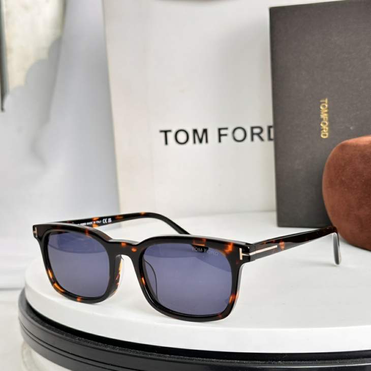 Picture of Tom Ford Sunglasses _SKUfw77836052fw
